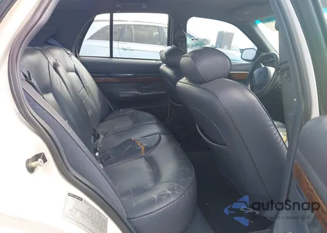 1998 Mercury Grand Marquis z USA, uszkodzony, nr VIN 2MEFM75WXWX621436